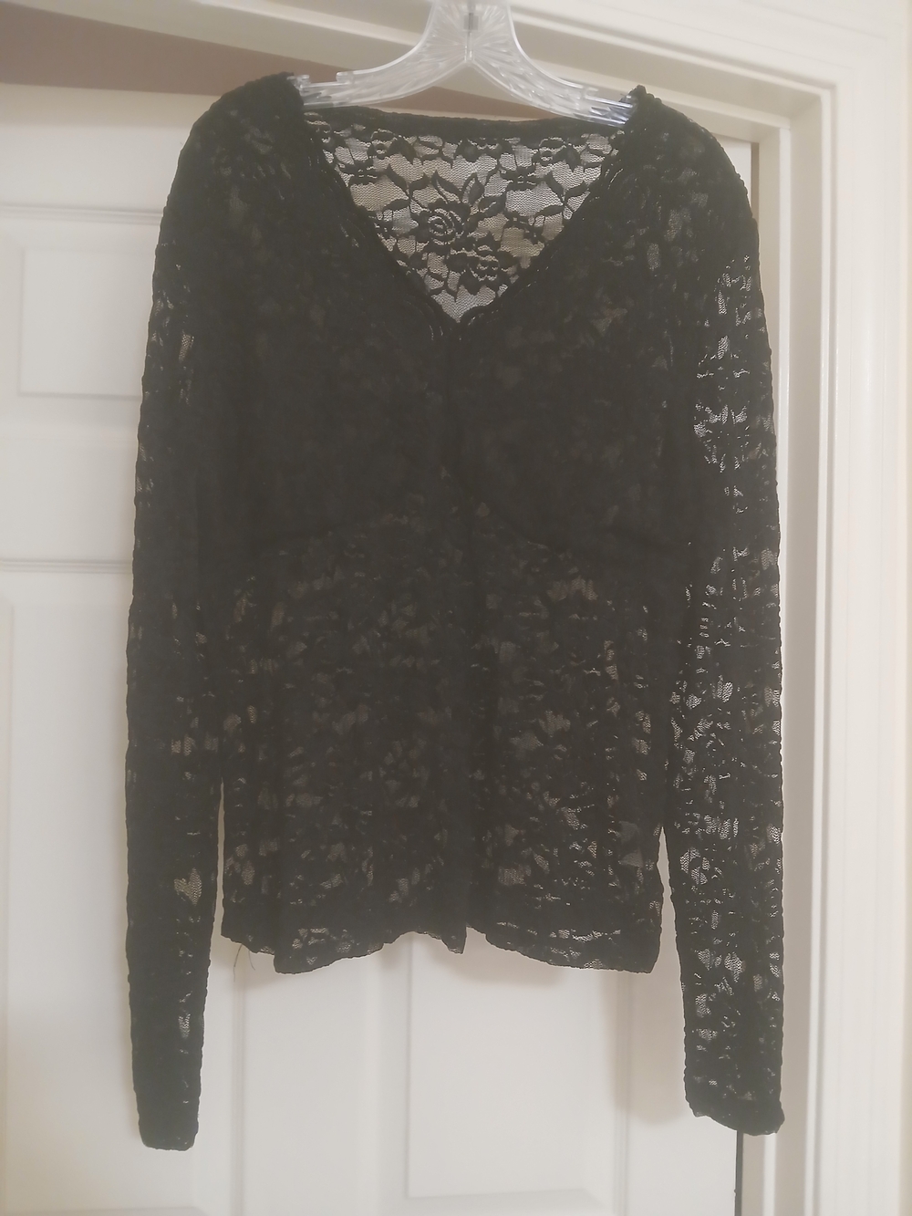 Amazon Essentials Black Floral Lace V-Neck Long Sleeve Blouse